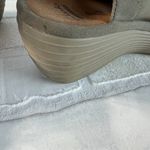 Clarks Sandals Womens 7.5 Gray Sage Reedly Juno Wedge Nubuck Strappy Open Toe Photo 14