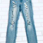 Aeropostale High Rise Curvy Jegging Size 0 Light Wash Distressed‎ Ripped Jeans Blue Photo 0