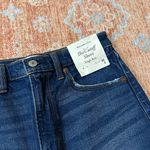 Abercrombie & Fitch NWT  The Cutoff Short High-Rise Dark Wash Size 26/2 Photo 7