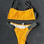colorblock cheeky bikini set Yellow Size M Photo 2