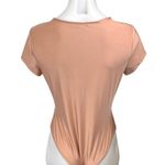 superdown Corine Nude Pink Twist Front Short Sleeve Plunge V-Neck Bodysuit Top M Photo 1