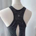 Lululemon Heathered Black Grey Racerback Cut-Out Pullover Tank Top Women’s 4 Photo 4