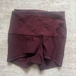 Lululemon BOOGIE SHORTS Bordeaux Drama Berry Rumble REVERSIBLE Size 4 Photo 2
