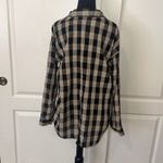 BKE  BLACK & TAN PLAID GINGHAM BOYFRIEND FLANNEL BUTTON UP Photo 1
