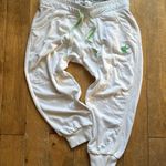 y2k Free Spirit White and Green Capris Sweats with Elastic Waistband Large Photo 4