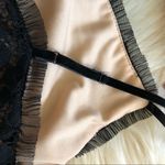 Forever 21  scalloped trim lace crop top sz medium Photo 4