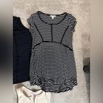 Old Navy Lot of Maternity blouses tank tops maternity shirts business casual medium Photo 6