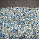 Sim & Sam  Cropped Short Sleeve Floral Top  Size Medium with Smocked Elastic Back Photo 3