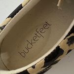 Bucketfeet Sneaker Shoes Womens 7 Beige Black Giraffe Print Casual Streetwear Tan Photo 10