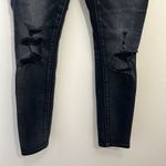 American Eagle  Women’s Black Denim Distressed Jegging Size 4 SHORT Photo 3