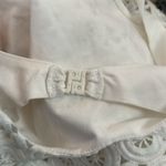 Delfi Collective Sleeveless V Photo 9