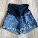 Liz Lange Maternity Blue Denim Belly Band Cuffed Hem Midi Shorts Size Medium Photo 0