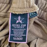 Jeffree Star  Shorts Photo 3