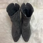 Very G   Rosie Short Cowboy Booties size 7.5 Bin 12 Photo 5