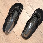 Vionic Womens 11 Bella Black Patent Leather Bow Flip Flop Sandals Arch Support Photo 1