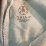 Gaiam  SEAFOAM Shirt Sleeveless & Seamless Black Leggings Size Med EUC #3252 Photo 2