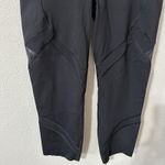 Lululemon On Pace Crop *21" Women's Size 6 Black Leggings Mesh Athleisure Photo 1