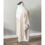 Old Navy Fitted Square-Neck T-Shirt in Textured Ivory Photo 7