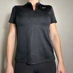 Nike Dri Fit Black Short sleeve shirt size small Photo 0