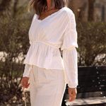 Vestique  Top White Photo 1