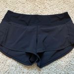 Lululemon Hotty Hot Short 2.5” Photo 0
