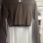 Aritzia  TNA Cropped Long Sleeve Photo 0