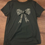 Maurice's Bow T-shirt Photo 0