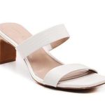 Kelly & Katie 8  white Sandals wicker block heel squared off toe Photo 0