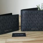 Michael Kors Wallet Photo 0