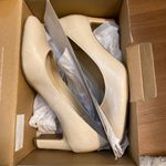 Life Stride  7.5M Gigi, Almond Vinci Pumps Photo 1