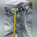 Boutique Women’s Size 10 Stone Washed Denim Jeans Raw Hem Line Blue Photo 4