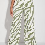 SheIn green zebra jeans Photo 0