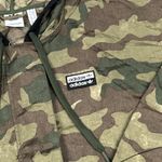 Adidas  Originals R.Y.V. Jacket Womens Small Camo Windbreaker 2022 Hooded Nylon Photo 2