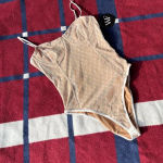 White Fox Boutique White fox No Looking Back Bodysuit in White
Women’s size medium M
New with tags Photo 0