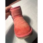 UGG  Pink Classic Low Boots Woman’s Size 6 -Could Use A Cleaning Photo 6