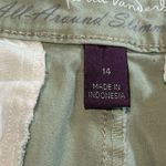 Gloria Vanderbilt  Mint Green Buttoned Shorts Size 14 Photo 6