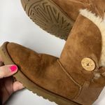 UGG  Australia Bailey button short boots‎ chestnut size 6 Photo 7