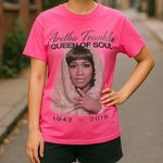 Gildan ARETHA FRANKLIN Queen of Soul Neon Pink & Black T-Shirt 1942-2018 ~ Women's MED. Photo 0