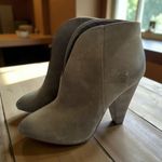 Vince Camuto Gray Leather Ankle Boots Size 8W Photo 1