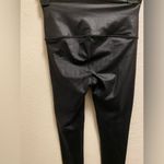 Victoria's Secret  Sport Black High Shine Liquid Legging. Photo 3