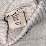Akini  knit sweater size medium Photo 3
