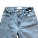Abercrombie & Fitch Abercrombie Fitch 90s Relaxed Jean High Rise Light Wash Denim Womens 29/ 8 Short Photo 2