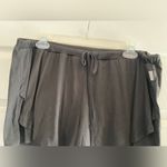Vince Camuto  Black Shorts Size X-Large Photo 2