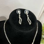 Elegant Rhinestone Bridal Necklace Earrings Set Silver Photo 1