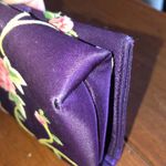 Oovoo Embroidered Divine Clutch purple floral Photo 8