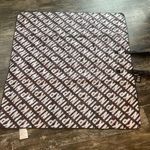 PINK - Victoria's Secret  Packable Blanket New Photo 0