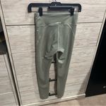 Allbirds  Women's Natural Flow Legging In a Sage Green Color size XS Photo 4