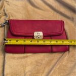 Guess  Tulip Cordova Mini Clutch - Fusia Photo 4