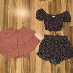 Hollister  Floral Ruffle Ribbed Tie Cropped Top Shorts‎ Outfit XS Aerie Skirt Lot Photo 0