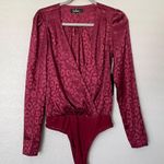 NWT Lulu’s Cheetah Print Burgundy Long Sleeve Bodysuit Size XS Red Photo 2